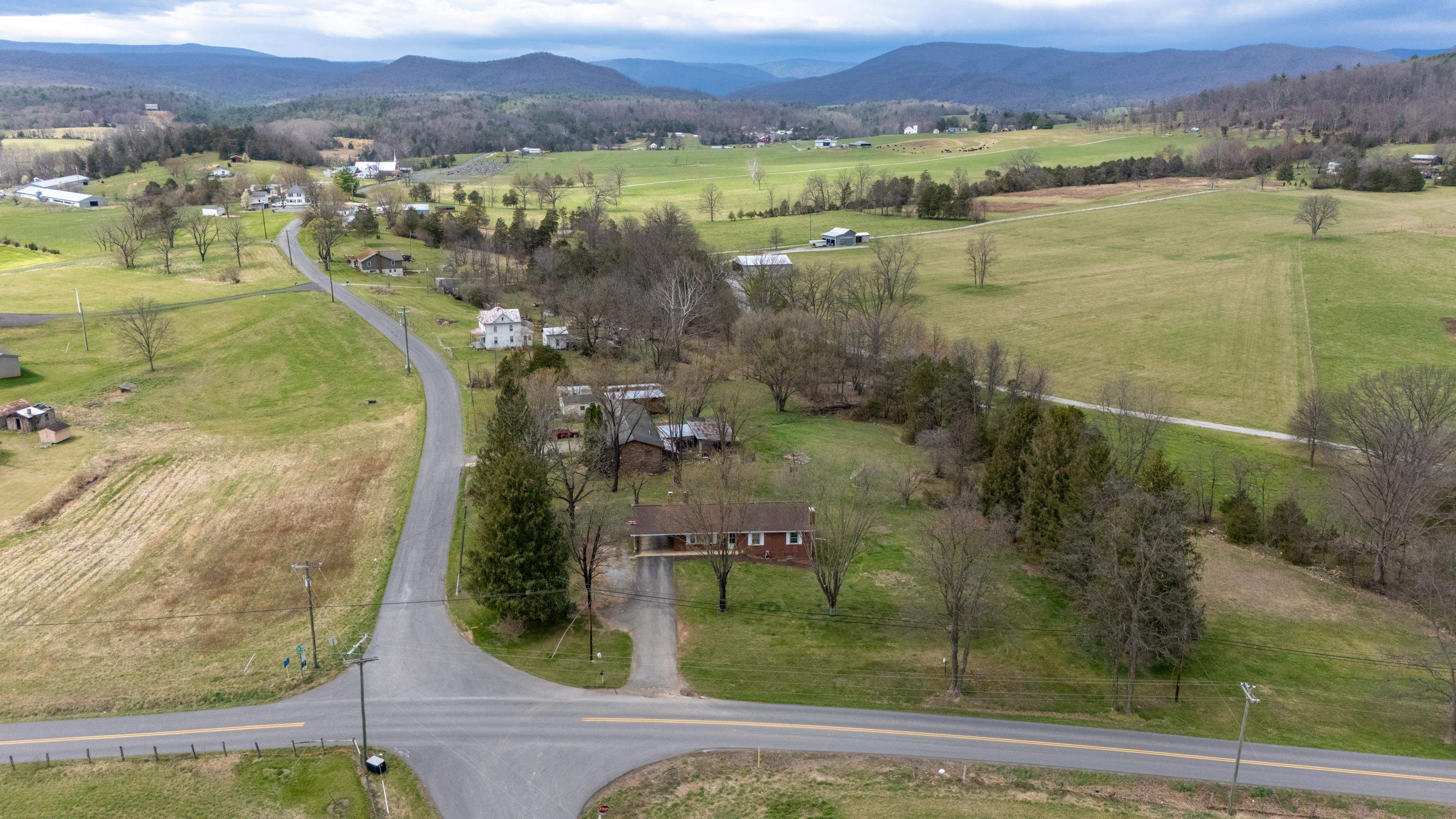 14777 HOPKINS GAP RD, FULKS RUN, Virginia 22830, 3 Bedrooms Bedrooms, ,2 BathroomsBathrooms,Residential,14777 HOPKINS GAP RD,675950 MLS # 675950