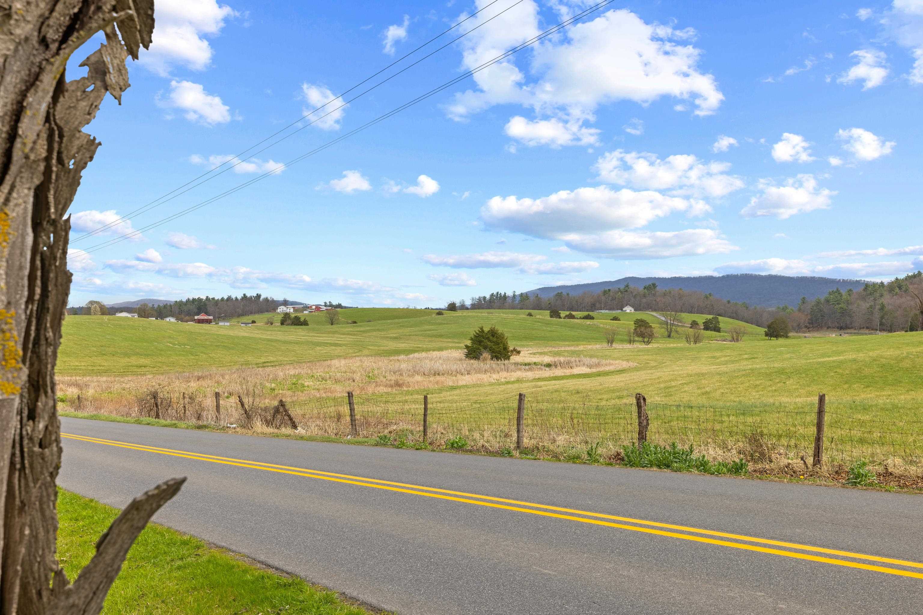 14777 HOPKINS GAP RD, FULKS RUN, Virginia 22830, 3 Bedrooms Bedrooms, ,2 BathroomsBathrooms,Residential,14777 HOPKINS GAP RD,675950 MLS # 675950