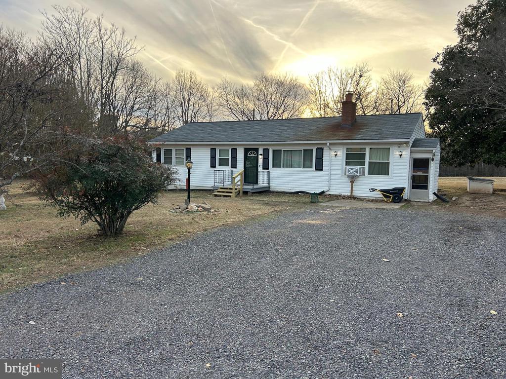 10222 GOLD DALE LN, LOCUST GROVE, Virginia 22508, 3 Bedrooms Bedrooms, ,1 BathroomBathrooms,Residential,10222 GOLD DALE LN,VAOR2013018 MLS # VAOR2013018