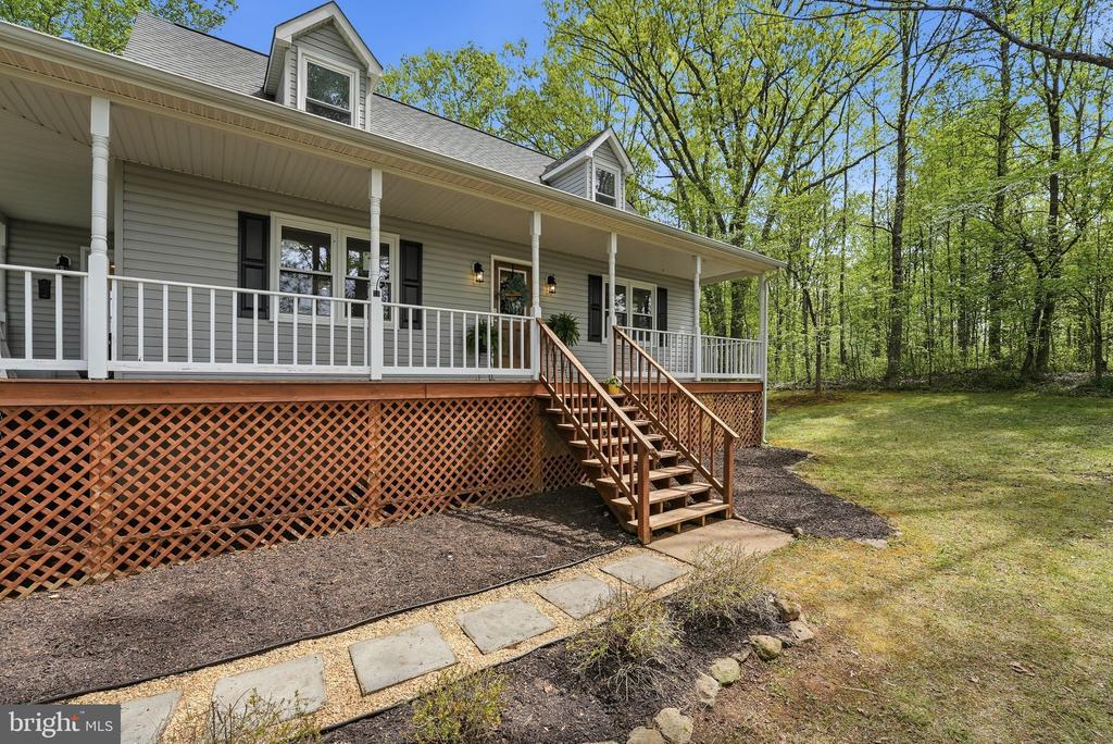 3229 COLVIN RD, AMISSVILLE, Virginia 20106, 3 Bedrooms Bedrooms, ,2 BathroomsBathrooms,Residential,3229 COLVIN RD,VACU2012664 MLS # VACU2012664