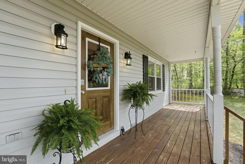 3229 COLVIN RD, AMISSVILLE, Virginia 20106, 3 Bedrooms Bedrooms, ,2 BathroomsBathrooms,Residential,3229 COLVIN RD,VACU2012664 MLS # VACU2012664