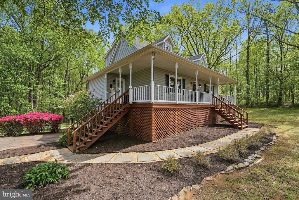 3229 COLVIN RD, AMISSVILLE, Virginia 20106, 3 Bedrooms Bedrooms, ,2 BathroomsBathrooms,Residential,3229 COLVIN RD,VACU2012664 MLS # VACU2012664