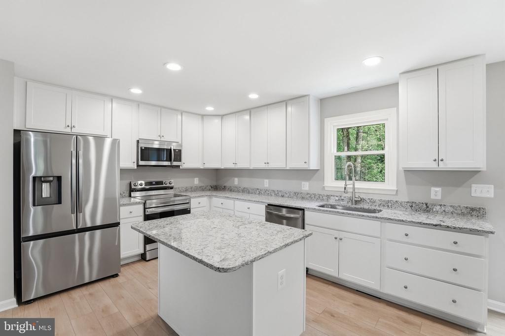 3229 COLVIN RD, AMISSVILLE, Virginia 20106, 3 Bedrooms Bedrooms, ,2 BathroomsBathrooms,Residential,3229 COLVIN RD,VACU2012664 MLS # VACU2012664