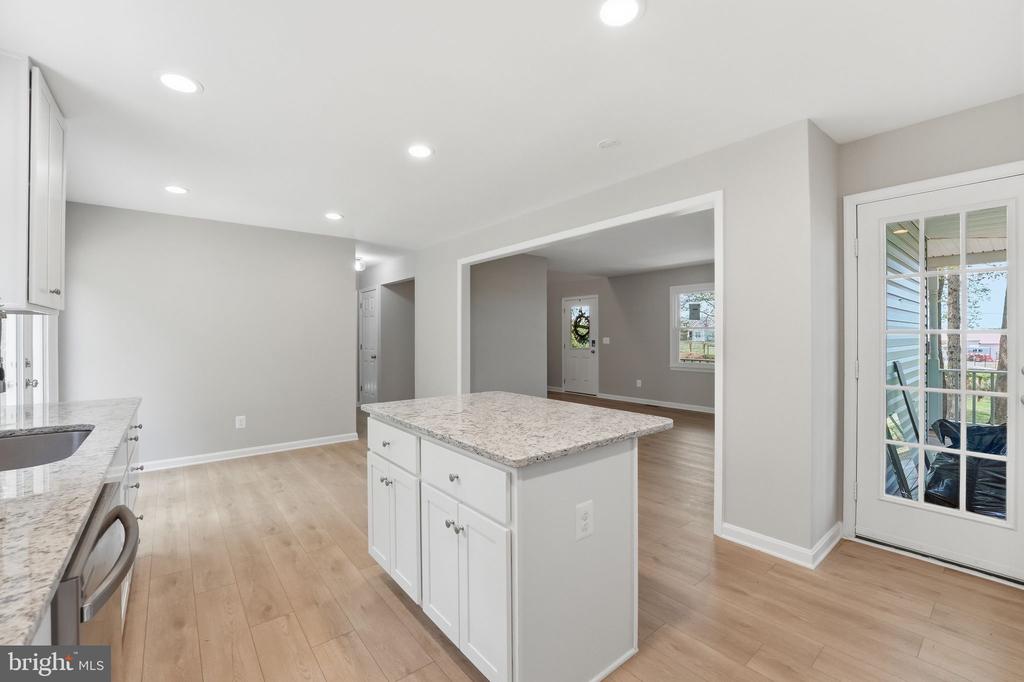 3229 COLVIN RD, AMISSVILLE, Virginia 20106, 3 Bedrooms Bedrooms, ,2 BathroomsBathrooms,Residential,3229 COLVIN RD,VACU2012664 MLS # VACU2012664