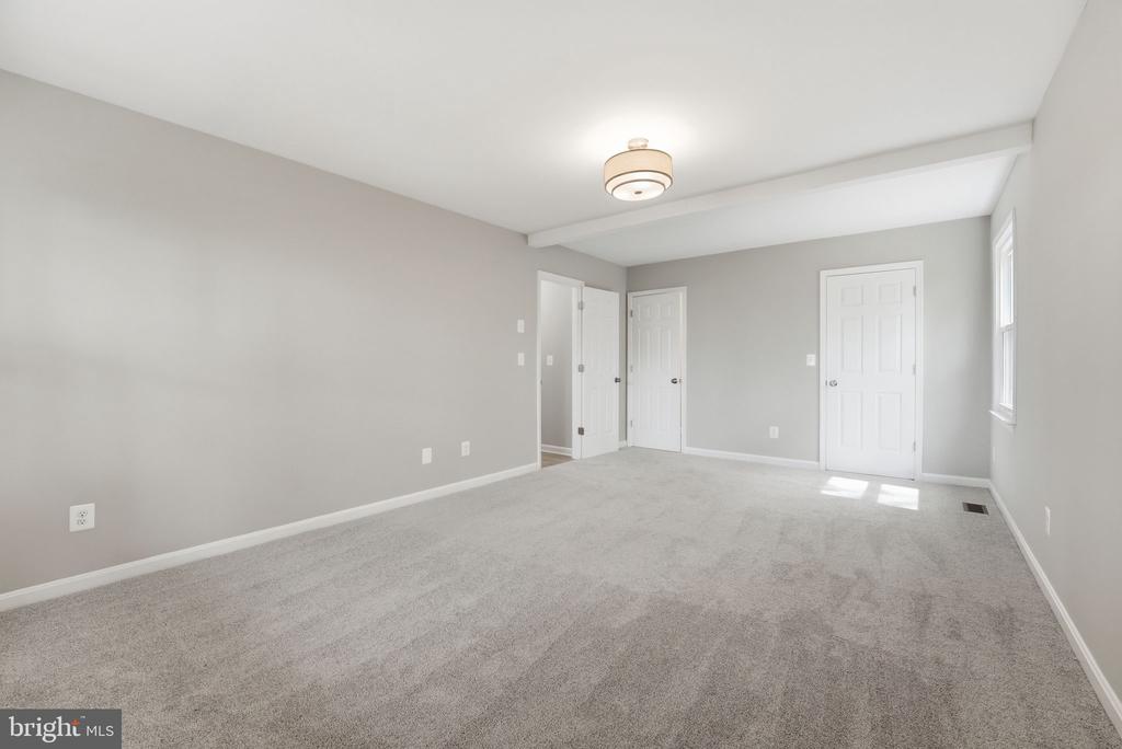 3229 COLVIN RD, AMISSVILLE, Virginia 20106, 3 Bedrooms Bedrooms, ,2 BathroomsBathrooms,Residential,3229 COLVIN RD,VACU2012664 MLS # VACU2012664