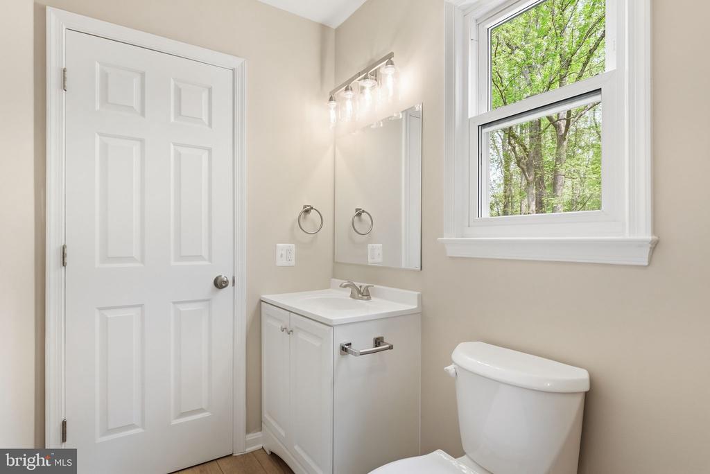 3229 COLVIN RD, AMISSVILLE, Virginia 20106, 3 Bedrooms Bedrooms, ,2 BathroomsBathrooms,Residential,3229 COLVIN RD,VACU2012664 MLS # VACU2012664