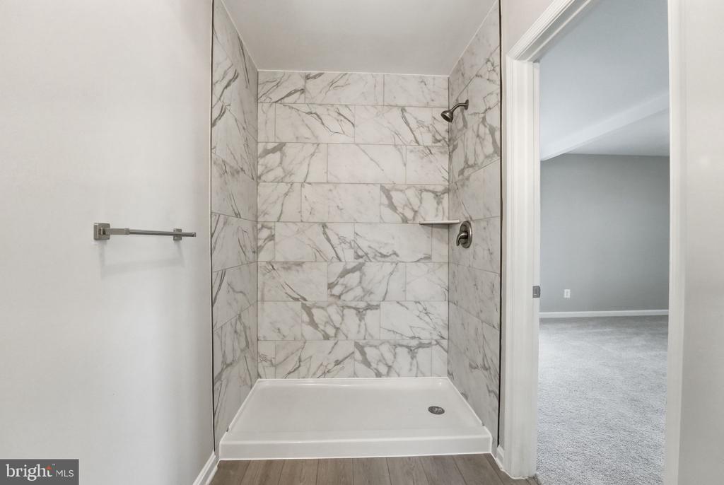 3229 COLVIN RD, AMISSVILLE, Virginia 20106, 3 Bedrooms Bedrooms, ,2 BathroomsBathrooms,Residential,3229 COLVIN RD,VACU2012664 MLS # VACU2012664