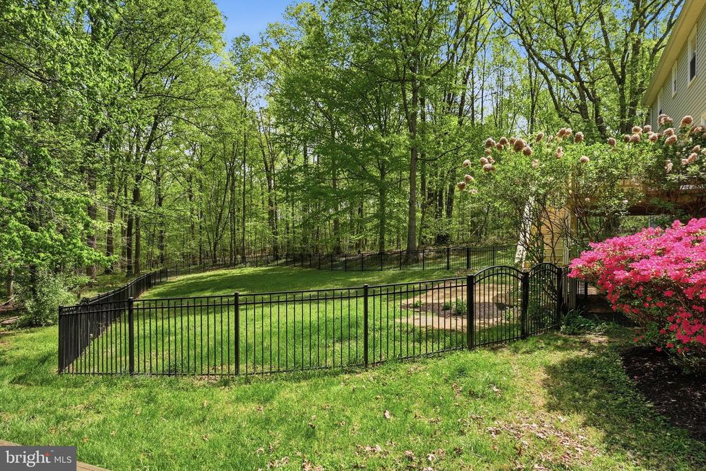 3229 COLVIN RD, AMISSVILLE, Virginia 20106, 3 Bedrooms Bedrooms, ,2 BathroomsBathrooms,Residential,3229 COLVIN RD,VACU2012664 MLS # VACU2012664