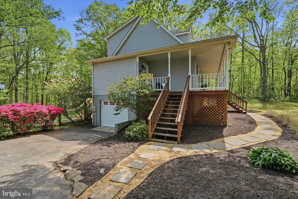 3229 COLVIN RD, AMISSVILLE, Virginia 20106, 3 Bedrooms Bedrooms, ,2 BathroomsBathrooms,Residential,3229 COLVIN RD,VACU2012664 MLS # VACU2012664