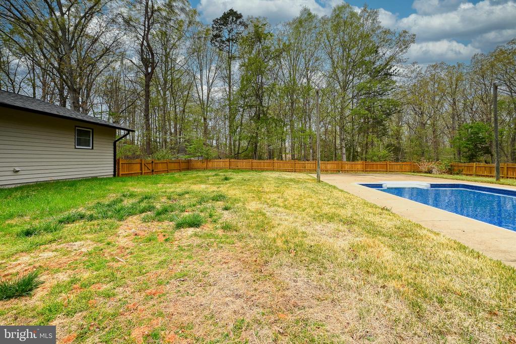 1011 LAKE MONTICELLO RD, PALMYRA, Virginia 22963, 3 Bedrooms Bedrooms, ,3 BathroomsBathrooms,Residential,1011 LAKE MONTICELLO RD,VAFN2000652 MLS # VAFN2000652