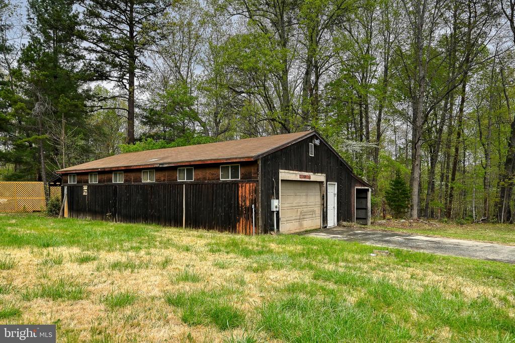 1011 LAKE MONTICELLO RD, PALMYRA, Virginia 22963, 3 Bedrooms Bedrooms, ,3 BathroomsBathrooms,Residential,1011 LAKE MONTICELLO RD,VAFN2000652 MLS # VAFN2000652