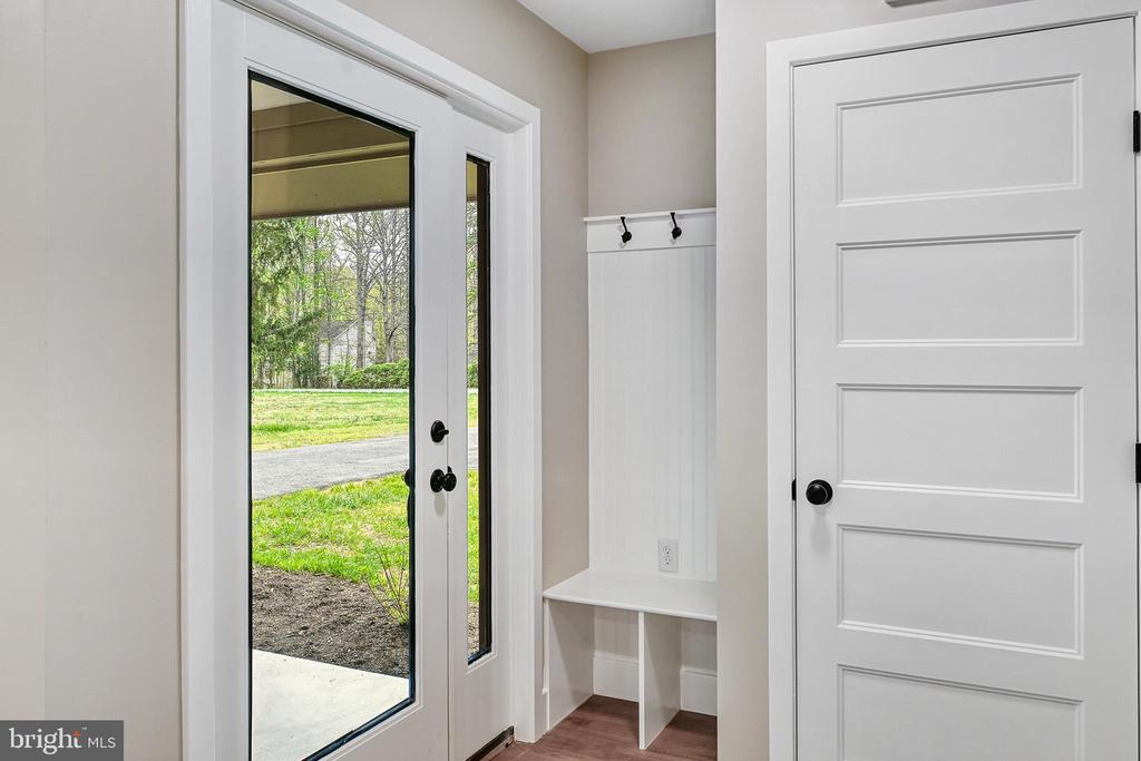 1011 LAKE MONTICELLO RD, PALMYRA, Virginia 22963, 3 Bedrooms Bedrooms, ,3 BathroomsBathrooms,Residential,1011 LAKE MONTICELLO RD,VAFN2000652 MLS # VAFN2000652