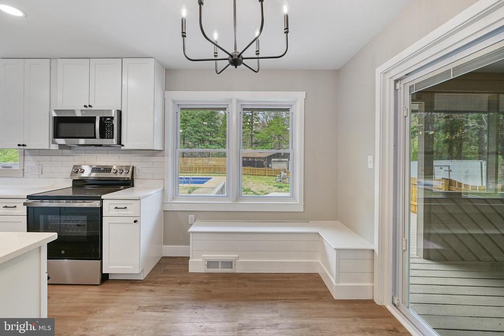 1011 LAKE MONTICELLO RD, PALMYRA, Virginia 22963, 3 Bedrooms Bedrooms, ,3 BathroomsBathrooms,Residential,1011 LAKE MONTICELLO RD,VAFN2000652 MLS # VAFN2000652