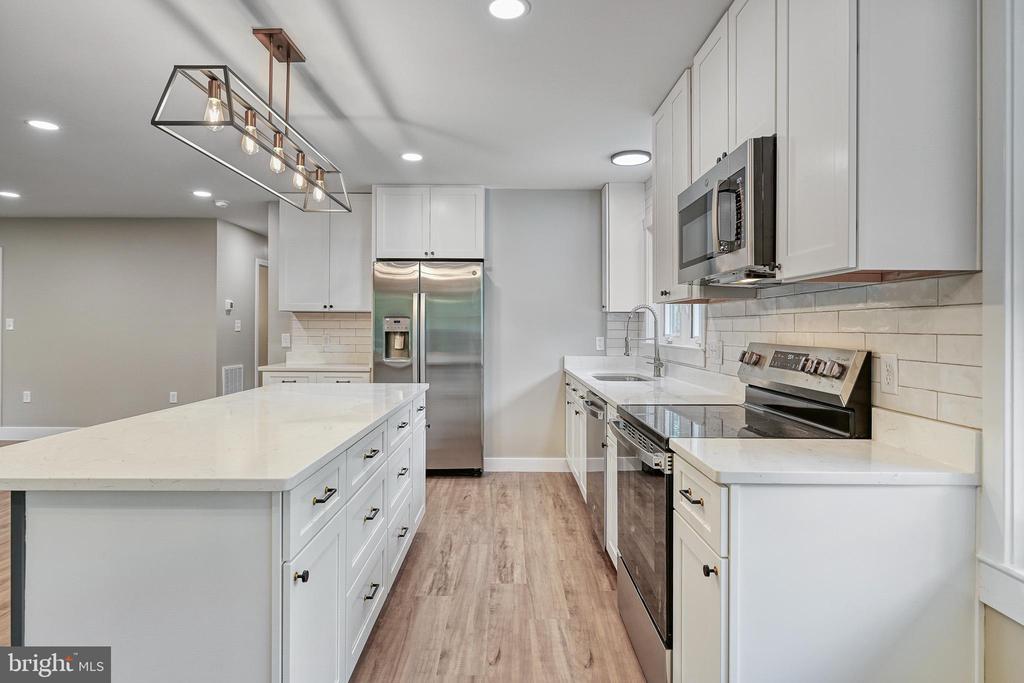 1011 LAKE MONTICELLO RD, PALMYRA, Virginia 22963, 3 Bedrooms Bedrooms, ,3 BathroomsBathrooms,Residential,1011 LAKE MONTICELLO RD,VAFN2000652 MLS # VAFN2000652