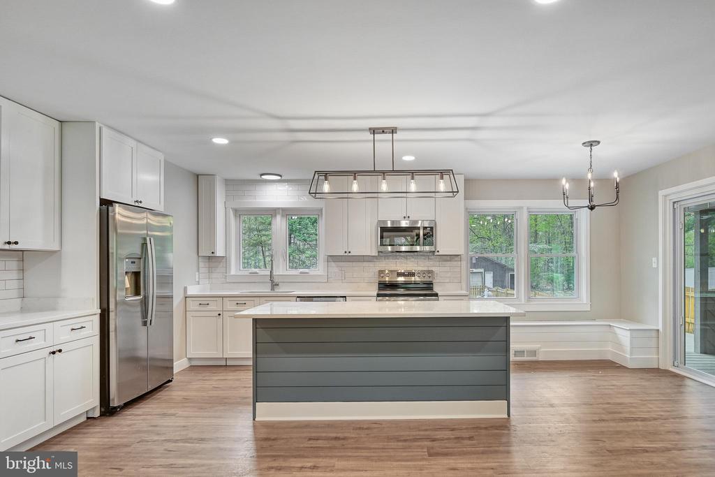 1011 LAKE MONTICELLO RD, PALMYRA, Virginia 22963, 3 Bedrooms Bedrooms, ,3 BathroomsBathrooms,Residential,1011 LAKE MONTICELLO RD,VAFN2000652 MLS # VAFN2000652