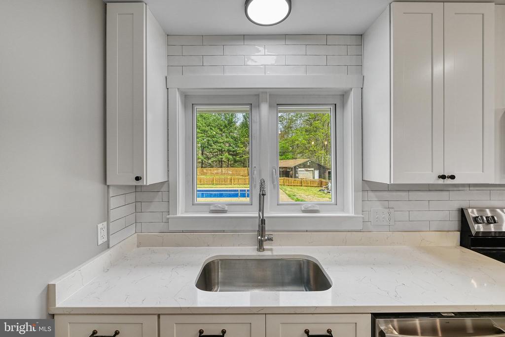 1011 LAKE MONTICELLO RD, PALMYRA, Virginia 22963, 3 Bedrooms Bedrooms, ,3 BathroomsBathrooms,Residential,1011 LAKE MONTICELLO RD,VAFN2000652 MLS # VAFN2000652