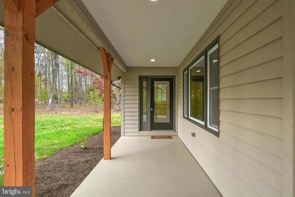 1011 LAKE MONTICELLO RD, PALMYRA, Virginia 22963, 3 Bedrooms Bedrooms, ,3 BathroomsBathrooms,Residential,1011 LAKE MONTICELLO RD,VAFN2000652 MLS # VAFN2000652