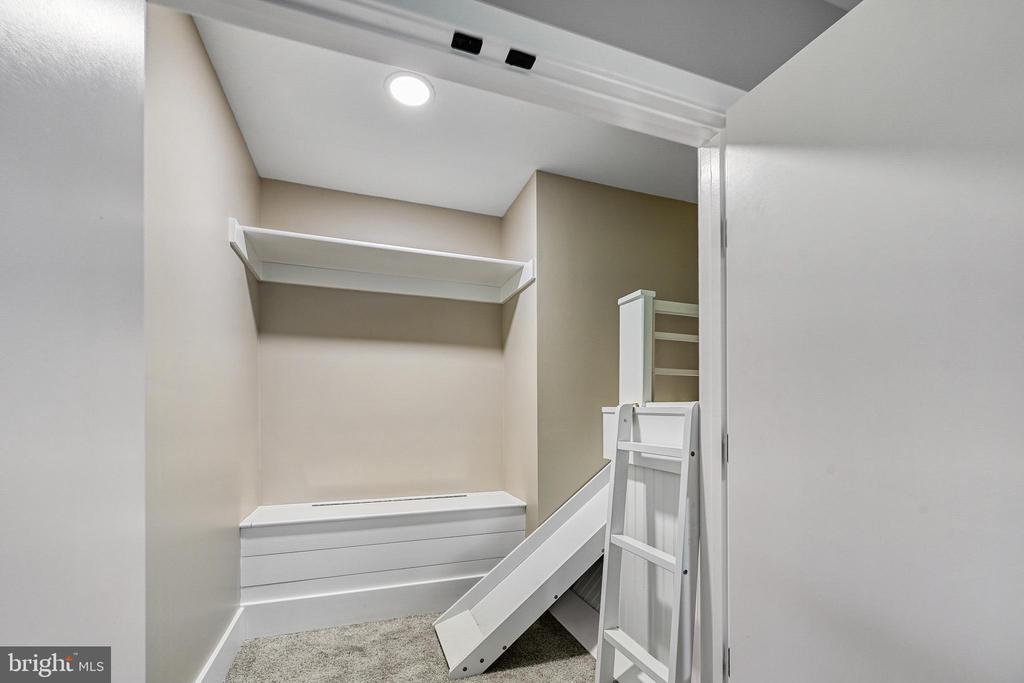 1011 LAKE MONTICELLO RD, PALMYRA, Virginia 22963, 3 Bedrooms Bedrooms, ,3 BathroomsBathrooms,Residential,1011 LAKE MONTICELLO RD,VAFN2000652 MLS # VAFN2000652