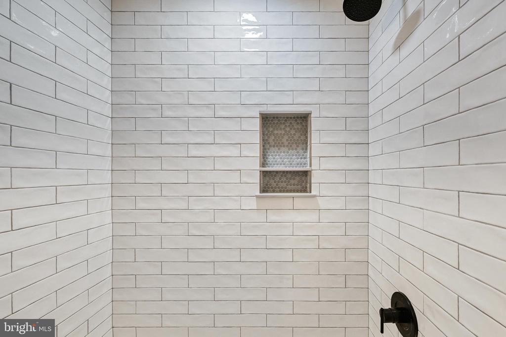 1011 LAKE MONTICELLO RD, PALMYRA, Virginia 22963, 3 Bedrooms Bedrooms, ,3 BathroomsBathrooms,Residential,1011 LAKE MONTICELLO RD,VAFN2000652 MLS # VAFN2000652