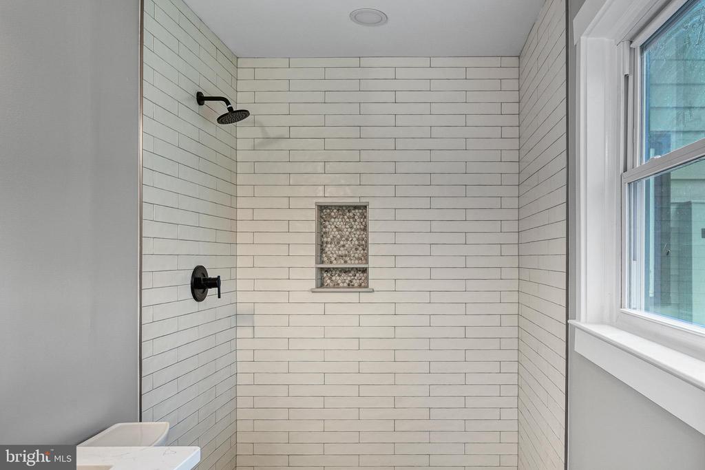 1011 LAKE MONTICELLO RD, PALMYRA, Virginia 22963, 3 Bedrooms Bedrooms, ,3 BathroomsBathrooms,Residential,1011 LAKE MONTICELLO RD,VAFN2000652 MLS # VAFN2000652