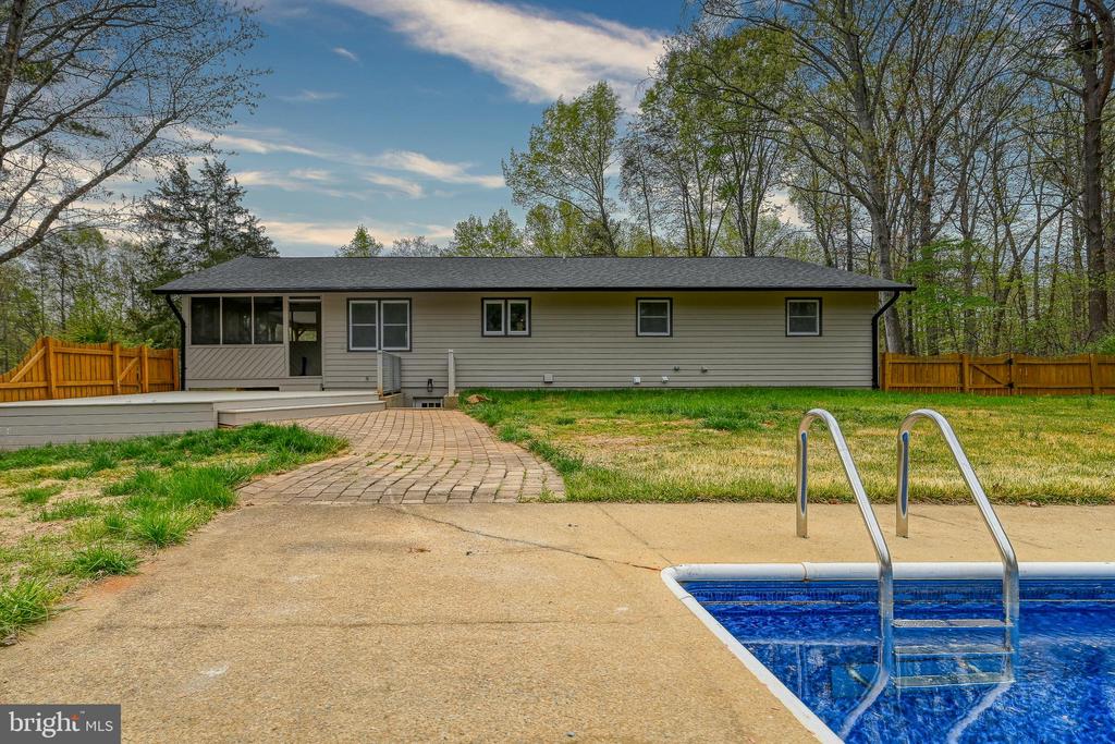 1011 LAKE MONTICELLO RD, PALMYRA, Virginia 22963, 3 Bedrooms Bedrooms, ,3 BathroomsBathrooms,Residential,1011 LAKE MONTICELLO RD,VAFN2000652 MLS # VAFN2000652