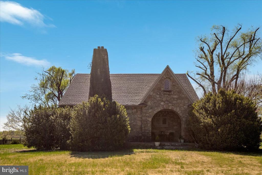 540 MOUNT SALEM AVE, WASHINGTON, Virginia, 5 Bedrooms Bedrooms, ,2 BathroomsBathrooms,Residential,540 MOUNT SALEM AVE,VARP2002566 MLS # VARP2002566