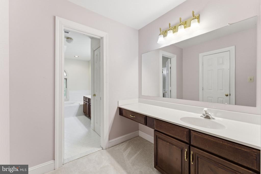 7200 BALDWIN RIDGE RD, WARRENTON, Virginia, 4 Bedrooms Bedrooms, ,3 BathroomsBathrooms,Residential,7200 BALDWIN RIDGE RD,VAFQ2021182 MLS # VAFQ2021182