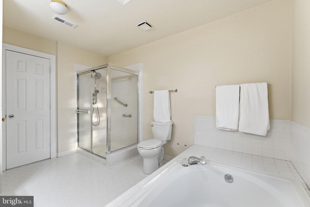 7200 BALDWIN RIDGE RD, WARRENTON, Virginia, 4 Bedrooms Bedrooms, ,3 BathroomsBathrooms,Residential,7200 BALDWIN RIDGE RD,VAFQ2021182 MLS # VAFQ2021182