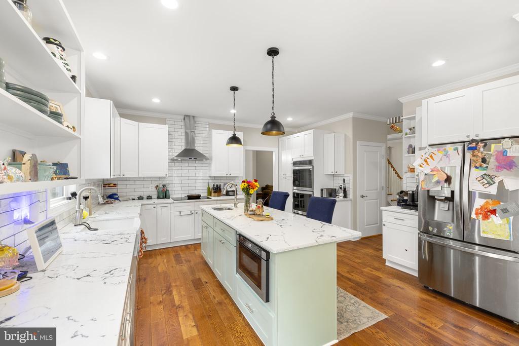 11522 LIGHT LN, SPOTSYLVANIA, Virginia 22551, 4 Bedrooms Bedrooms, ,3 BathroomsBathrooms,Residential,11522 LIGHT LN,VASP2040626 MLS # VASP2040626