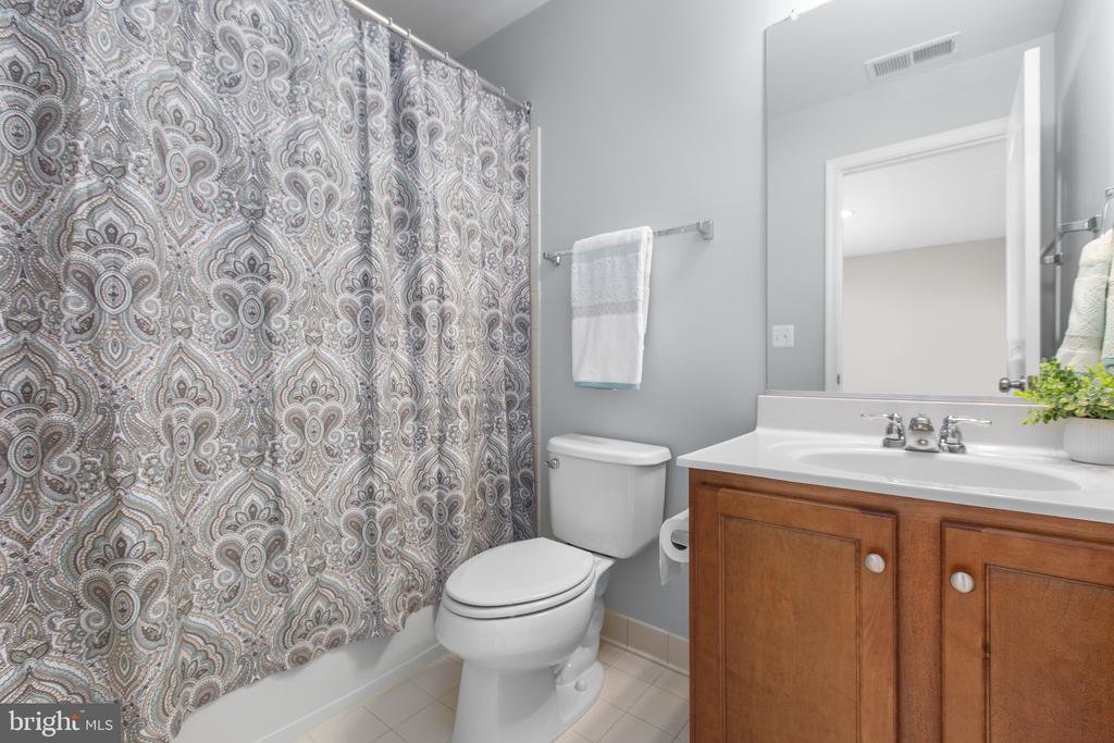 6016 E GREENBRIER RIVER RD, FREDERICKSBURG, Virginia 22407, 3 Bedrooms Bedrooms, ,3 BathroomsBathrooms,Residential,6016 E GREENBRIER RIVER RD,VASP2040942 MLS # VASP2040942