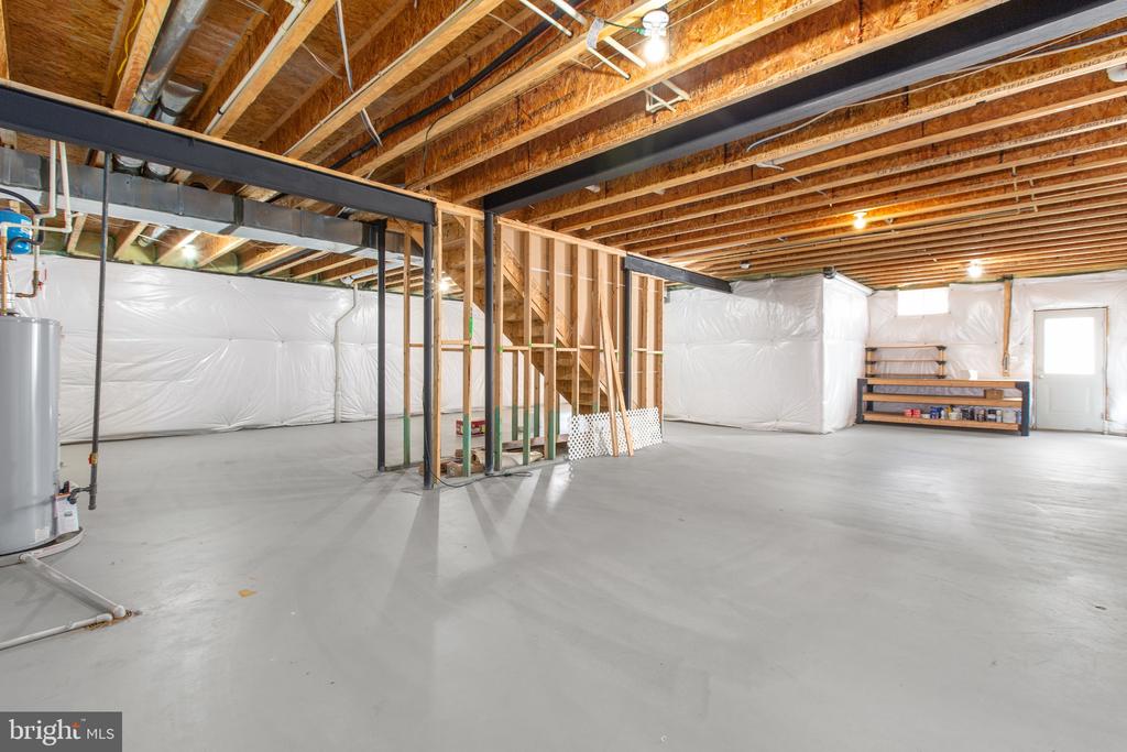 6016 E GREENBRIER RIVER RD, FREDERICKSBURG, Virginia 22407, 3 Bedrooms Bedrooms, ,3 BathroomsBathrooms,Residential,6016 E GREENBRIER RIVER RD,VASP2040942 MLS # VASP2040942