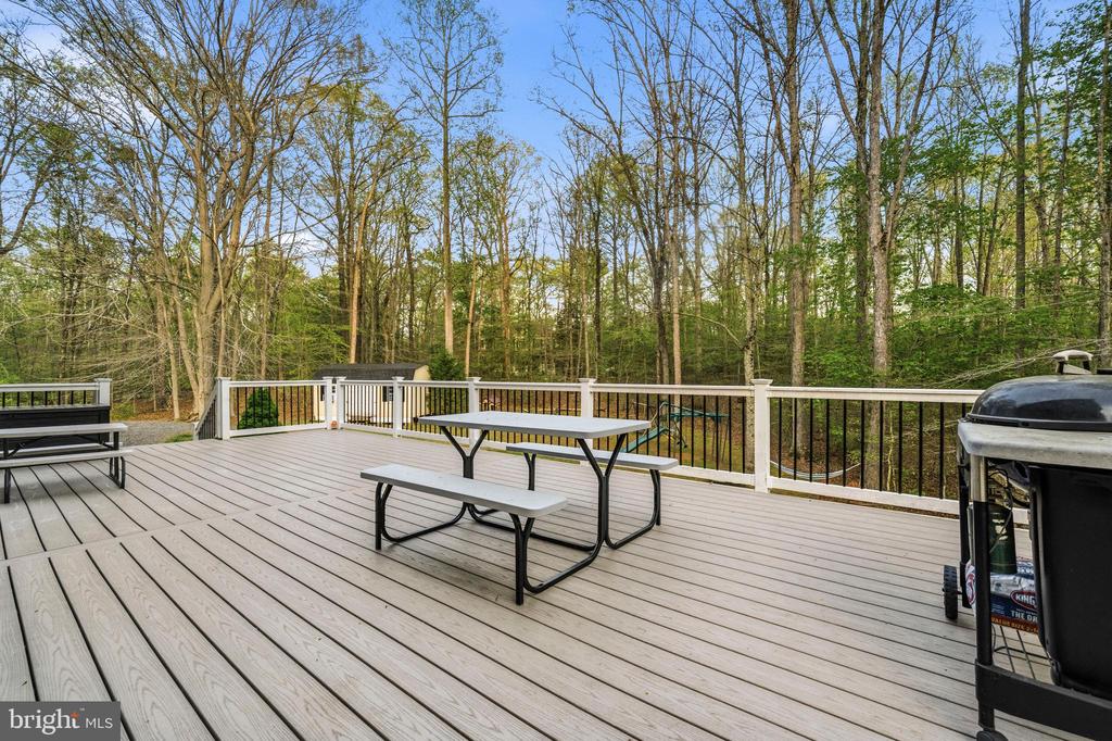 16379 COVEY CIR, AMISSVILLE, Virginia 20106, 5 Bedrooms Bedrooms, ,3 BathroomsBathrooms,Residential,16379 COVEY CIR,VACU2013312 MLS # VACU2013312