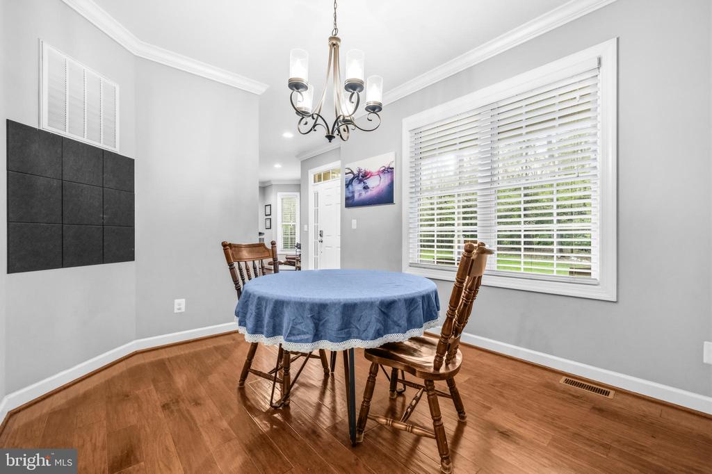 16379 COVEY CIR, AMISSVILLE, Virginia 20106, 5 Bedrooms Bedrooms, ,3 BathroomsBathrooms,Residential,16379 COVEY CIR,VACU2013312 MLS # VACU2013312