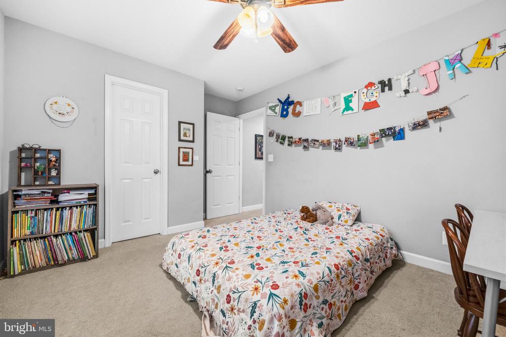 16379 COVEY CIR, AMISSVILLE, Virginia 20106, 5 Bedrooms Bedrooms, ,3 BathroomsBathrooms,Residential,16379 COVEY CIR,VACU2013312 MLS # VACU2013312