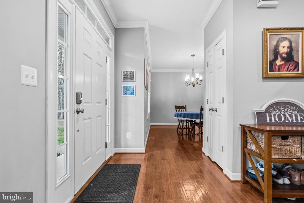 16379 COVEY CIR, AMISSVILLE, Virginia 20106, 5 Bedrooms Bedrooms, ,3 BathroomsBathrooms,Residential,16379 COVEY CIR,VACU2013312 MLS # VACU2013312