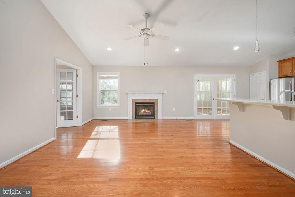 109 CEDAR CT, LOCUST GROVE, Virginia 22508, 3 Bedrooms Bedrooms, ,2 BathroomsBathrooms,Residential,LAKE OF THE WOODS,109 CEDAR CT,VAOR2013838 MLS # VAOR2013838