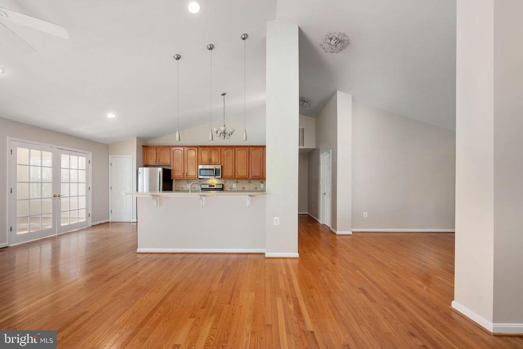 109 CEDAR CT, LOCUST GROVE, Virginia 22508, 3 Bedrooms Bedrooms, ,2 BathroomsBathrooms,Residential,LAKE OF THE WOODS,109 CEDAR CT,VAOR2013838 MLS # VAOR2013838