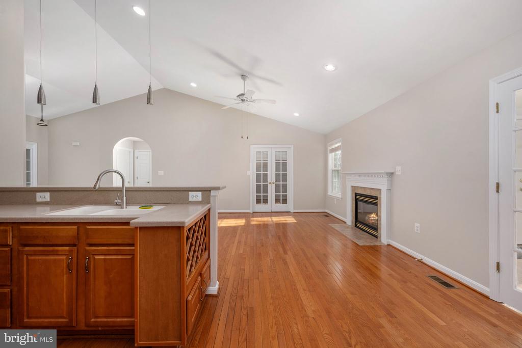 109 CEDAR CT, LOCUST GROVE, Virginia 22508, 3 Bedrooms Bedrooms, ,2 BathroomsBathrooms,Residential,LAKE OF THE WOODS,109 CEDAR CT,VAOR2013838 MLS # VAOR2013838