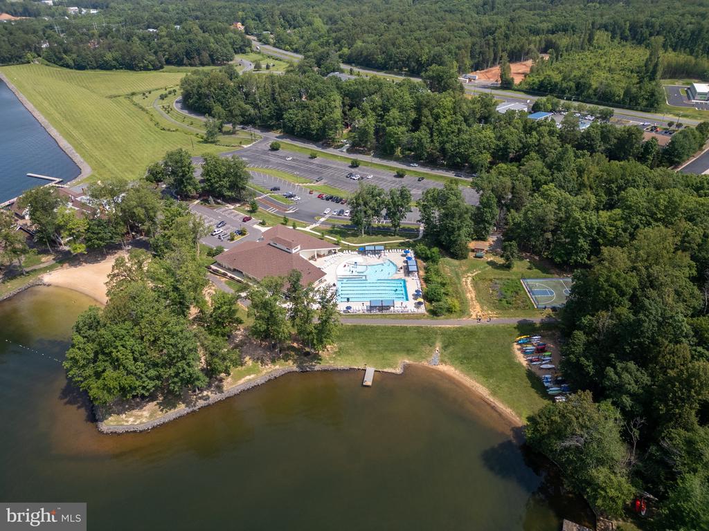 109 CEDAR CT, LOCUST GROVE, Virginia 22508, 3 Bedrooms Bedrooms, ,2 BathroomsBathrooms,Residential,LAKE OF THE WOODS,109 CEDAR CT,VAOR2013838 MLS # VAOR2013838