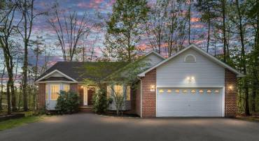 109 CEDAR CT, LOCUST GROVE, Virginia 22508, 3 Bedrooms Bedrooms, ,2 BathroomsBathrooms,Residential,LAKE OF THE WOODS,109 CEDAR CT,VAOR2013838 MLS # VAOR2013838