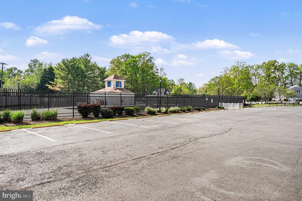 10612 CRESTWOOD DR, SPOTSYLVANIA, Virginia 22553, 4 Bedrooms Bedrooms, ,3 BathroomsBathrooms,Residential,10612 CRESTWOOD DR,VASP2040870 MLS # VASP2040870