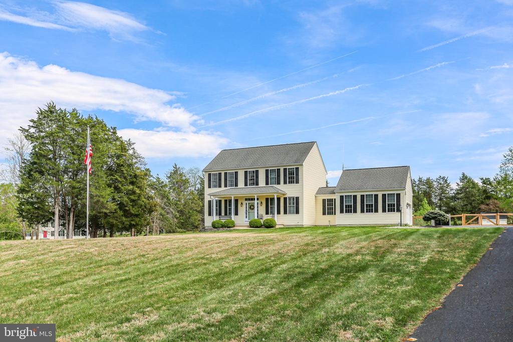 19313 WINDSONG CT, CULPEPER, Virginia 22701, 3 Bedrooms Bedrooms, ,2 BathroomsBathrooms,Residential,19313 WINDSONG CT,VACU2013272 MLS # VACU2013272