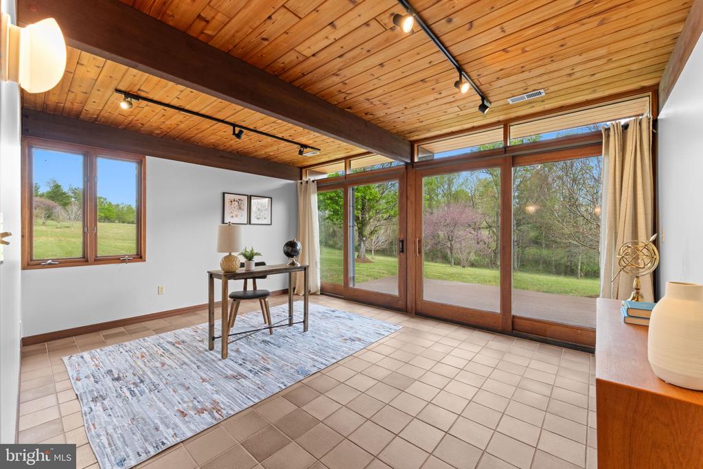 219 TIGER VALLEY RD, WASHINGTON, Virginia, 5 Bedrooms Bedrooms, ,3 BathroomsBathrooms,Residential,219 TIGER VALLEY RD,VARP2002576 MLS # VARP2002576