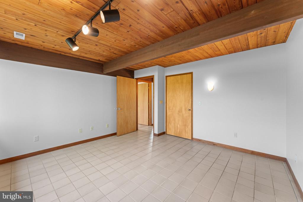 219 TIGER VALLEY RD, WASHINGTON, Virginia, 5 Bedrooms Bedrooms, ,3 BathroomsBathrooms,Residential,219 TIGER VALLEY RD,VARP2002576 MLS # VARP2002576