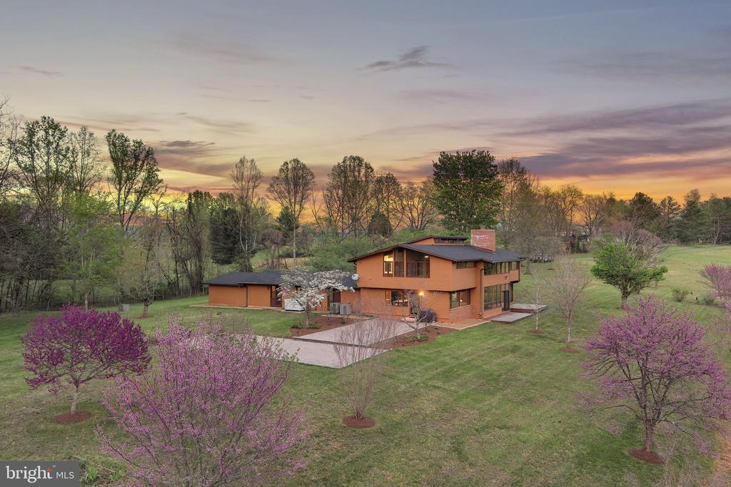 219 TIGER VALLEY RD, WASHINGTON, Virginia, 5 Bedrooms Bedrooms, ,3 BathroomsBathrooms,Residential,219 TIGER VALLEY RD,VARP2002576 MLS # VARP2002576