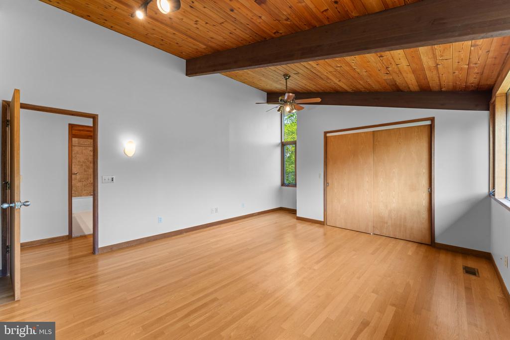 219 TIGER VALLEY RD, WASHINGTON, Virginia, 5 Bedrooms Bedrooms, ,3 BathroomsBathrooms,Residential,219 TIGER VALLEY RD,VARP2002576 MLS # VARP2002576