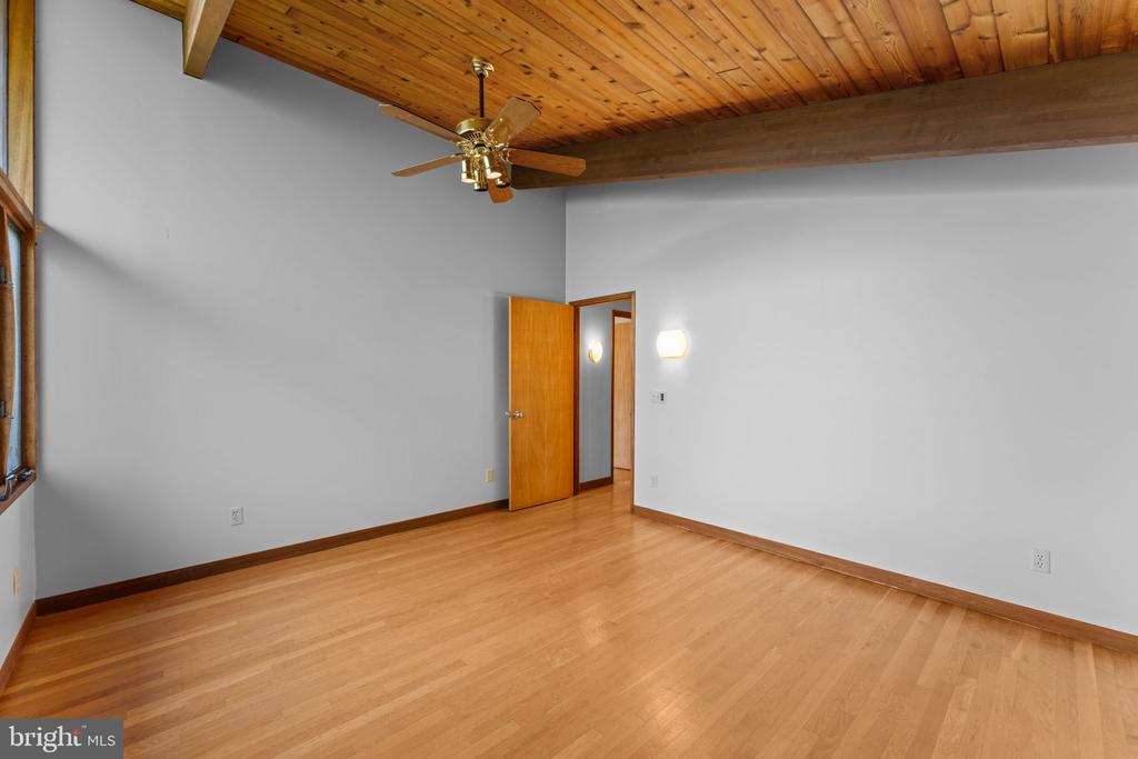 219 TIGER VALLEY RD, WASHINGTON, Virginia, 5 Bedrooms Bedrooms, ,3 BathroomsBathrooms,Residential,219 TIGER VALLEY RD,VARP2002576 MLS # VARP2002576