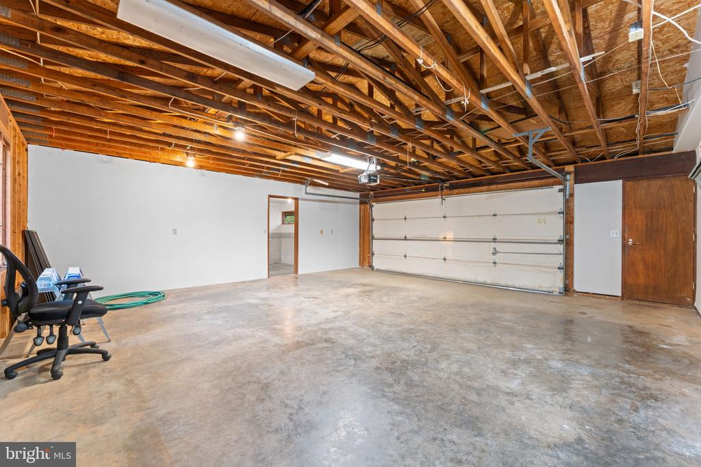 219 TIGER VALLEY RD, WASHINGTON, Virginia, 5 Bedrooms Bedrooms, ,3 BathroomsBathrooms,Residential,219 TIGER VALLEY RD,VARP2002576 MLS # VARP2002576