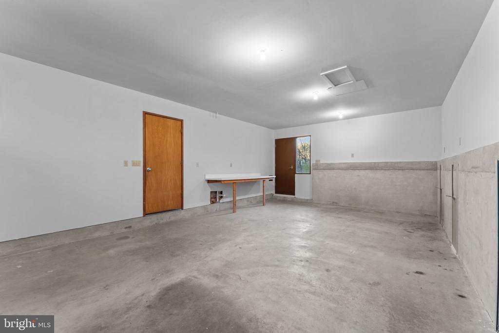 219 TIGER VALLEY RD, WASHINGTON, Virginia, 5 Bedrooms Bedrooms, ,3 BathroomsBathrooms,Residential,219 TIGER VALLEY RD,VARP2002576 MLS # VARP2002576