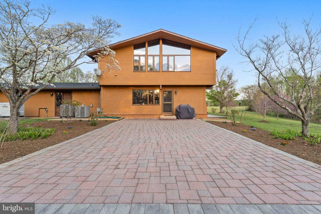 219 TIGER VALLEY RD, WASHINGTON, Virginia, 5 Bedrooms Bedrooms, ,3 BathroomsBathrooms,Residential,219 TIGER VALLEY RD,VARP2002576 MLS # VARP2002576